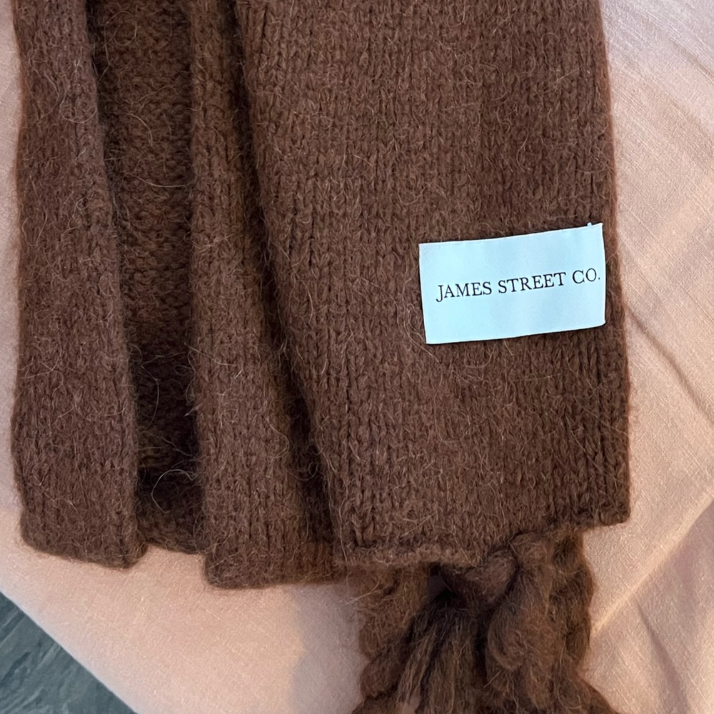 James st co. Scarf. Like-new condition.